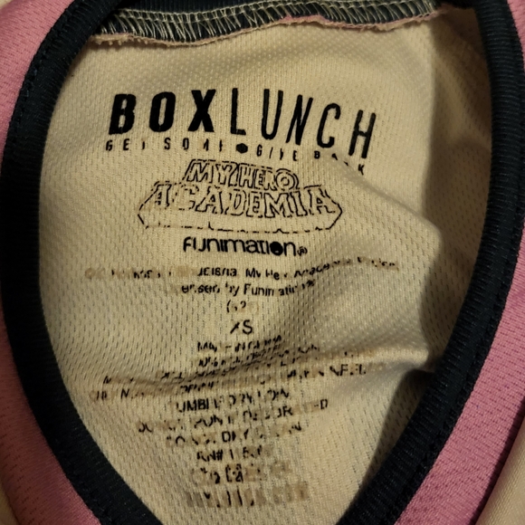 UA Shirt - Picture 3 of 5